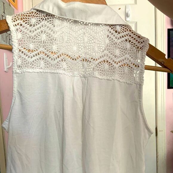 White Collared Front Tie Button Up Blouse - Picture 5 of 5